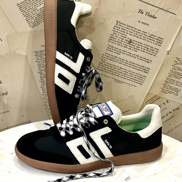 Free People Shoes - Free People Back 70 Ghost Sneakers Black Mixed Material 2 Tone Laces